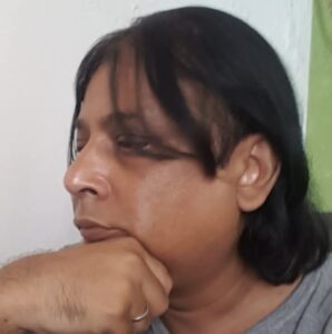প্রগতিশীলতা বনাম আয়নাবাজি