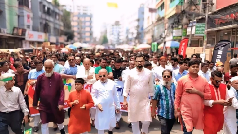 বাংলা নববর্ষকে স্বাগত জানিয়ে এক বর্ণাঢ্য বৈশাখী শোভাযাত্রার আয়োজন করেছেন বিএনপি নেতা আমিনুল হক