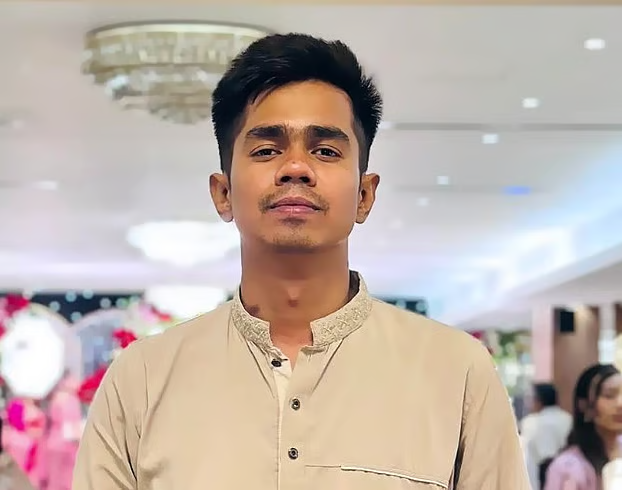 সোহরাওয়ার্দী উদ্যানে ছুরিকাঘাতে ঢাকা বিশ্ববিদ্যালয়ের এক শিক্ষার্থী নিহত হয়েছেন