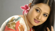 পূর্ণিমার প্রত্যাবর্তন: ‘অস্তিত্বের লড়াই’ দিয়ে বড় পর্দায় নতুন করে যাত্রা শুরু