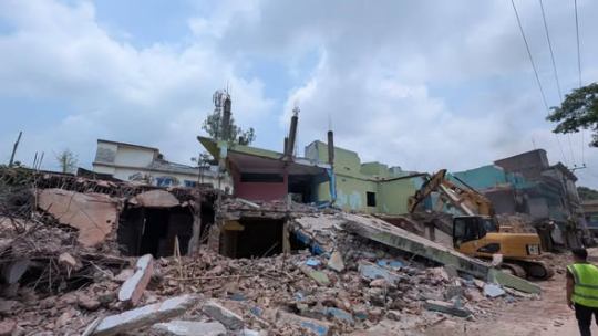 বগুড়ার শিবগঞ্জে ৪০ বছর পর উদ্ধার স্কুলের ৪১ শতক সরকারি জমি