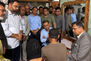 পল্লবীর নৃশংস শিশু হত্যা: পরিবারের সঙ্গে দেখা করে দ্রুত বিচারের আশ্বাস প্রধানমন্ত্রীর
