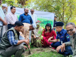 আলমডাঙ্গায় ‘৫ বছরে ২৫ কোটি বৃক্ষরোপণ’ জাতীয় কর্মসূচির উদ্বোধন