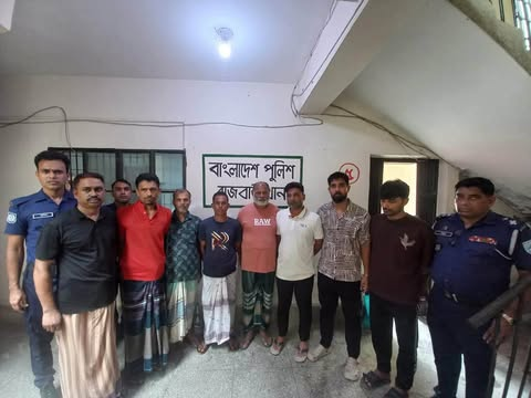 রাজবাড়ীতে আ.লীগ-ছাত্রলীগের ঝটিকা মিছিলের চেষ্টা, গ্রেফতার ৮