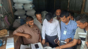 লাল তিল কালো করার কারসাজি: রাজবাড়ীতে ২ ব্যবসায়ীর ৬ লাখ টাকা জরিমানা