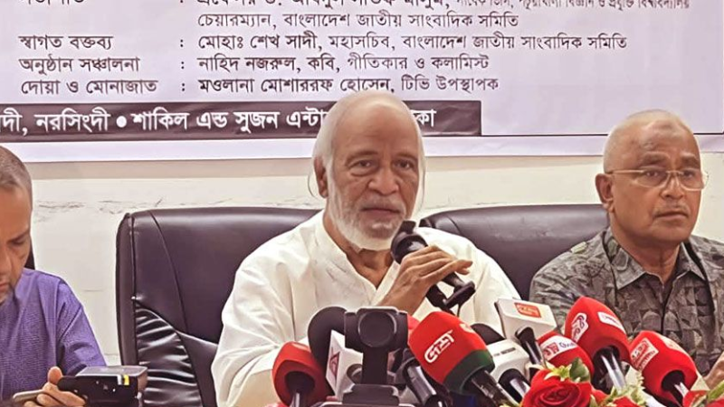 গুণীজনদের যথাযথ সম্মান প্রদানের আহ্বান মঈন খানের