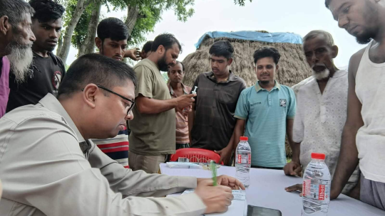 রাজবাড়ী সদরে গবাদি পশুর লাম্পি স্কিন ডিজিজ প্রতিরোধে বিনামূল্যে টিকাদান ক্যাম্পেইন