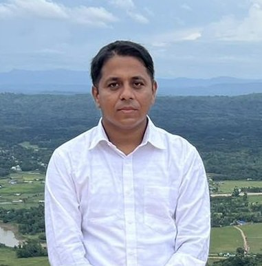 বালিয়াকান্দিতে কৃষির আধুনিকায়নে নিরলস কাজ করছেন কৃষি অফিসার রতন কুমার ঘোষ