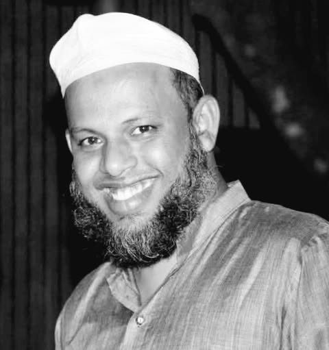 উল্লাপাড়ায় সড়ক দূর্ঘটনায় নিহত বিএনপি নেতা মিন্টুর জানাযায় হাজারো মানুষের ঢল