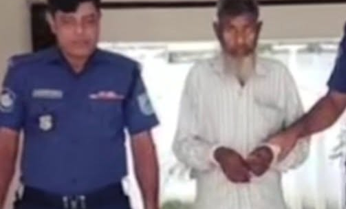 ঝালমুড়ির প্রলোভনে প্রথম শ্রেণির ছাত্রীকে ধর্ষণ, বিক্রেতা গ্রেপ্তার