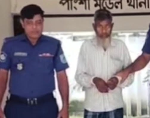 ঝালমুড়ির প্রলোভনে প্রথম শ্রেণির ছাত্রীকে ধর্ষণ, বিক্রেতা গ্রেপ্তার