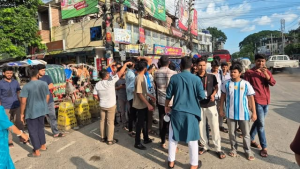 এইচএসসি পরীক্ষার প্রশ্নপত্র সহজ করার দাবি: রাজবাড়ীতে বিক্ষোভ