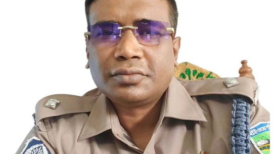 ঢাকা-খুলনা মহাসড়কে ফিরল স্বস্তি: সন্ত্রাসমুক্ত যাতায়াতে হাইওয়ে পুলিশের সাফল্য