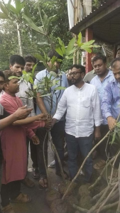 গোয়ালন্দে নিরাপদ প্রকৃতি গড়তে উপজেলা যুবদলের উদ্যোগে বৃক্ষরোপণ কর্মসূচি