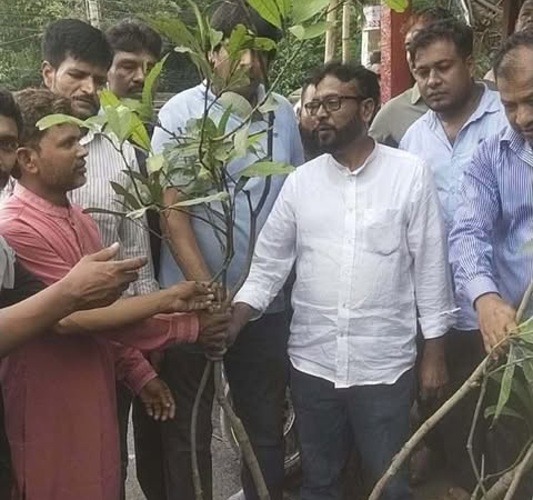 গোয়ালন্দে নিরাপদ প্রকৃতি গড়তে উপজেলা যুবদলের উদ্যোগে বৃক্ষরোপণ কর্মসূচি